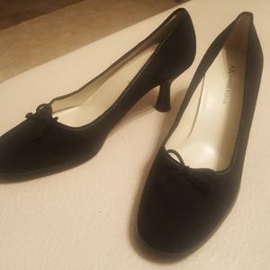 Anne Klein black suede kitten heel pumps